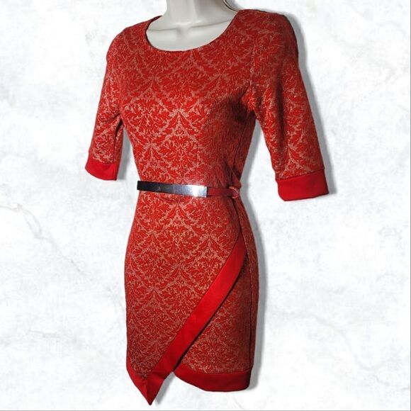 Dulce Carola Red & Gold Sparkly Lace Asymmetrical Cropped Sleeve Mini Dress - Picture 2 of 9